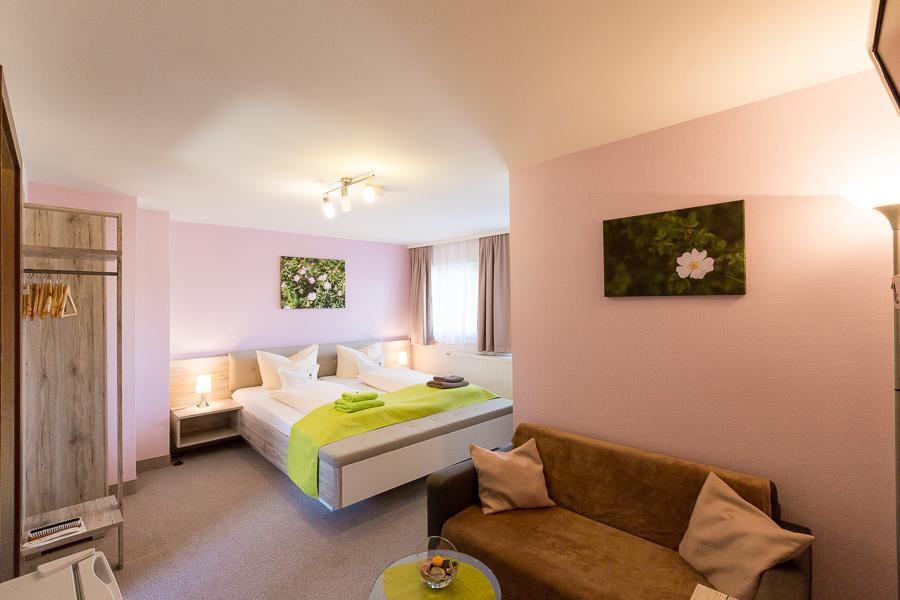 Kraeuterhotel Garni Zur Klostergrotte Nohra  Bagian luar foto