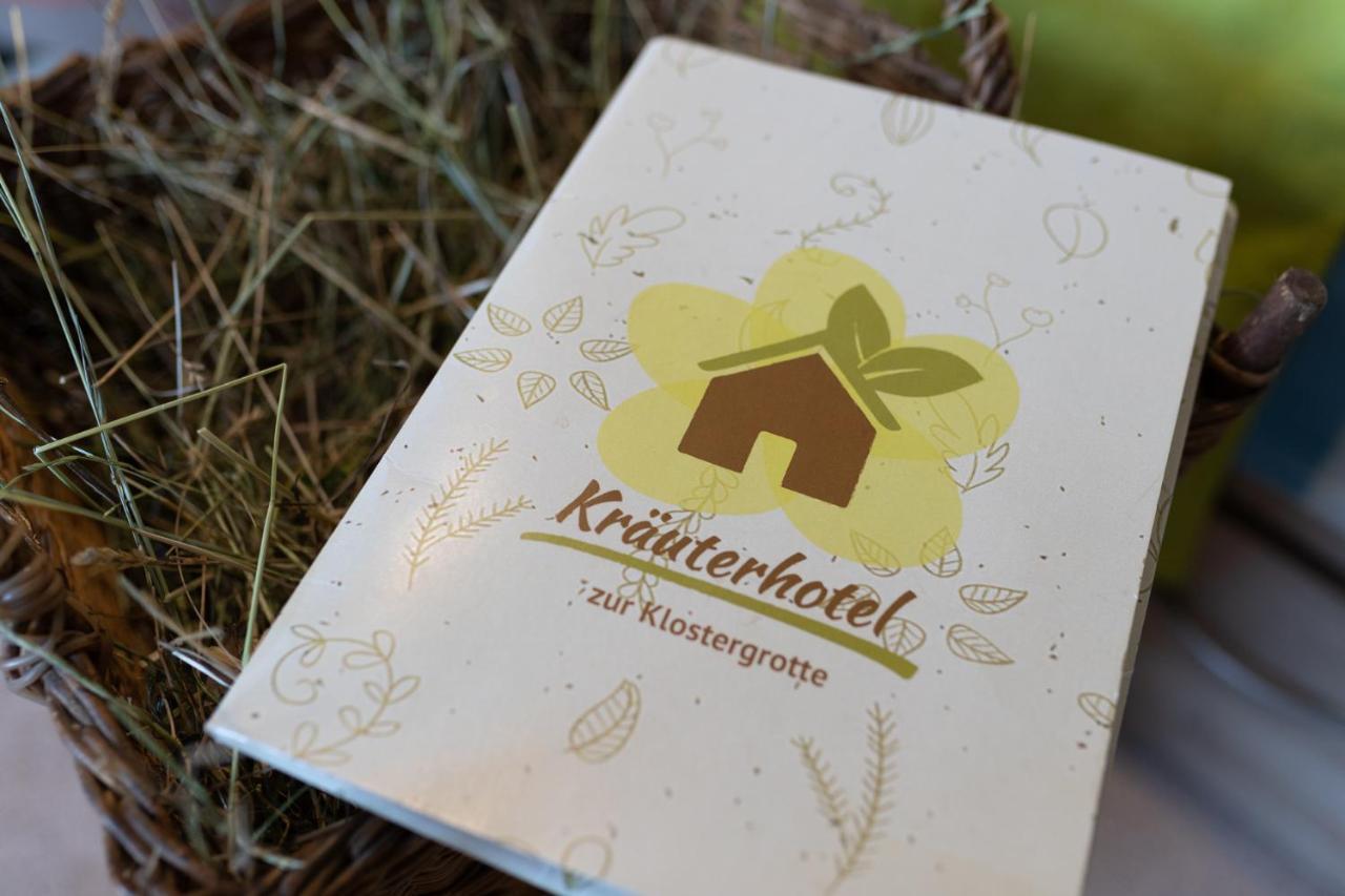 Kraeuterhotel Garni Zur Klostergrotte Nohra  Bagian luar foto