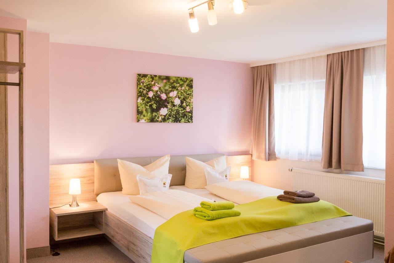Kraeuterhotel Garni Zur Klostergrotte Nohra  Bagian luar foto