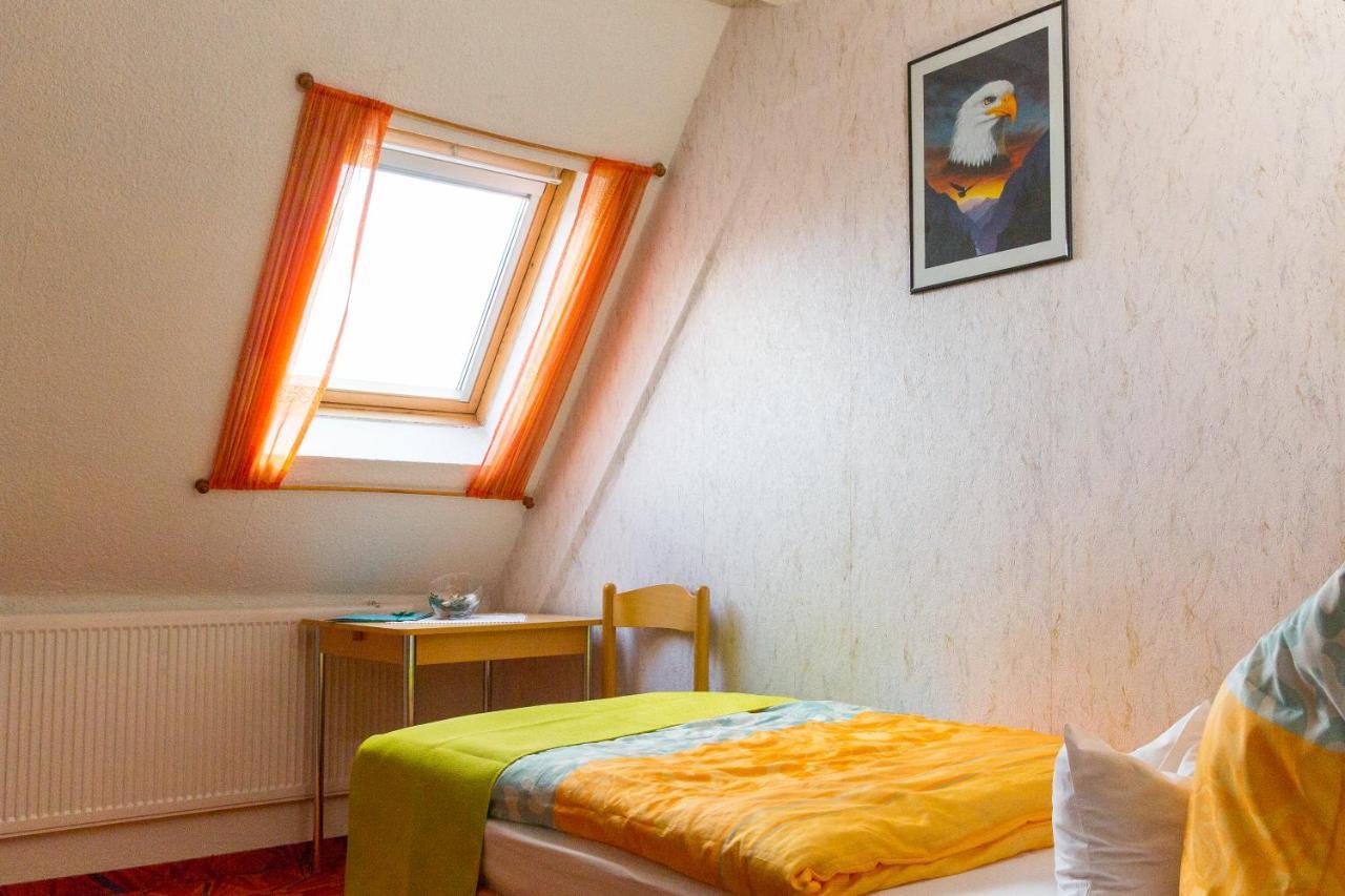Kraeuterhotel Garni Zur Klostergrotte Nohra  Bagian luar foto